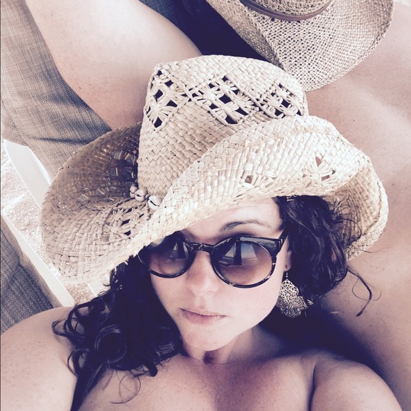 Meet your Posher, Jessie - Picture 2 of 7